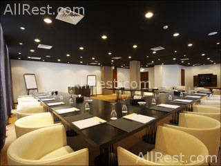 Londa Beach Hotel 36